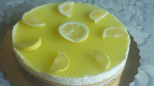 cheesecake al limone decorata