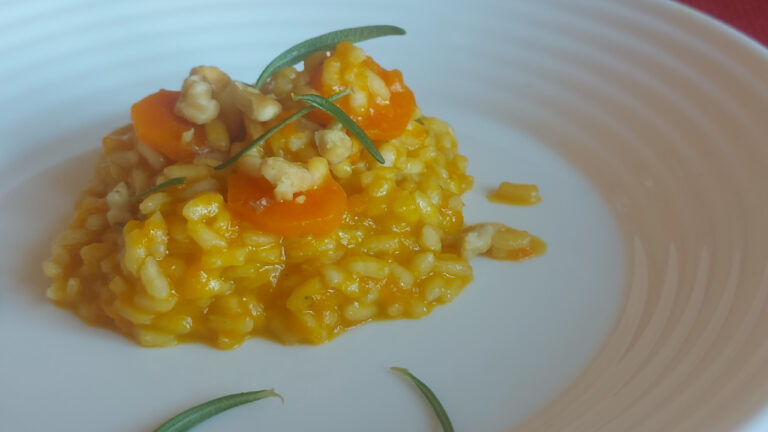 risotto con noci e carote