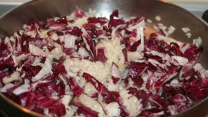 aggiungere il radicchio