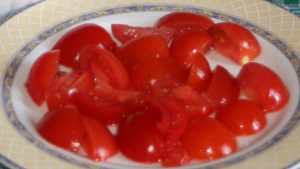 pomodori tagliati