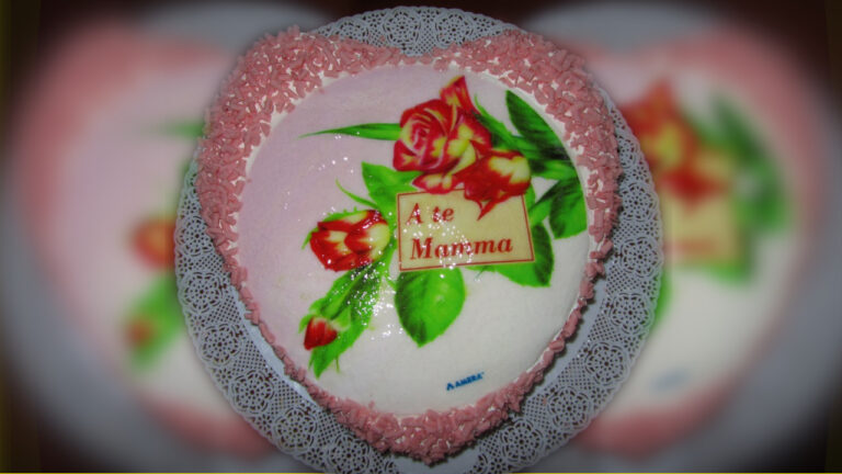 torta a cuore per la festa della mamma