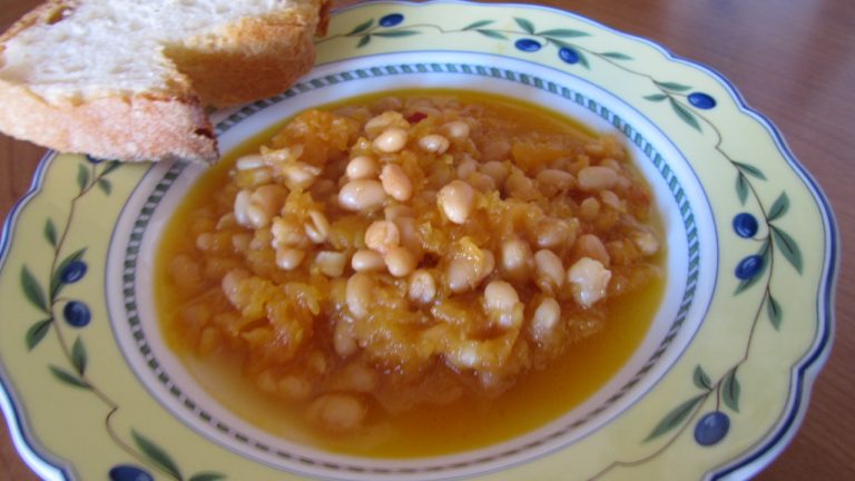 zuppa di fagioli con zucca