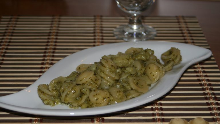 orecchiette con broccoli