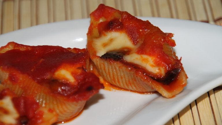 conchiglioni ripieni melanzane e scamorza