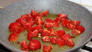 pomodori tagliati