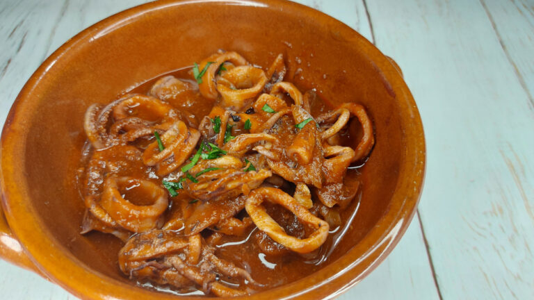 anelli di calamari al pomodoro