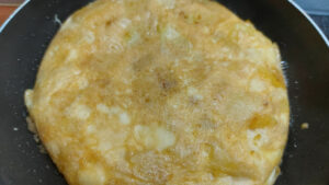 frittata di patate girata