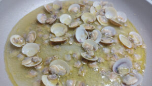 vongole con acqua di cottura