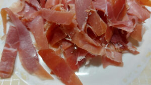 prosciutto crudo a listarelle